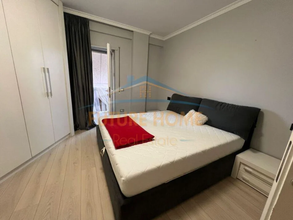 Tirane, shitet apartament 2+1+Ballkon Kati 3, 98 m² 225.000 € (Rruge Ndre Mjeda)