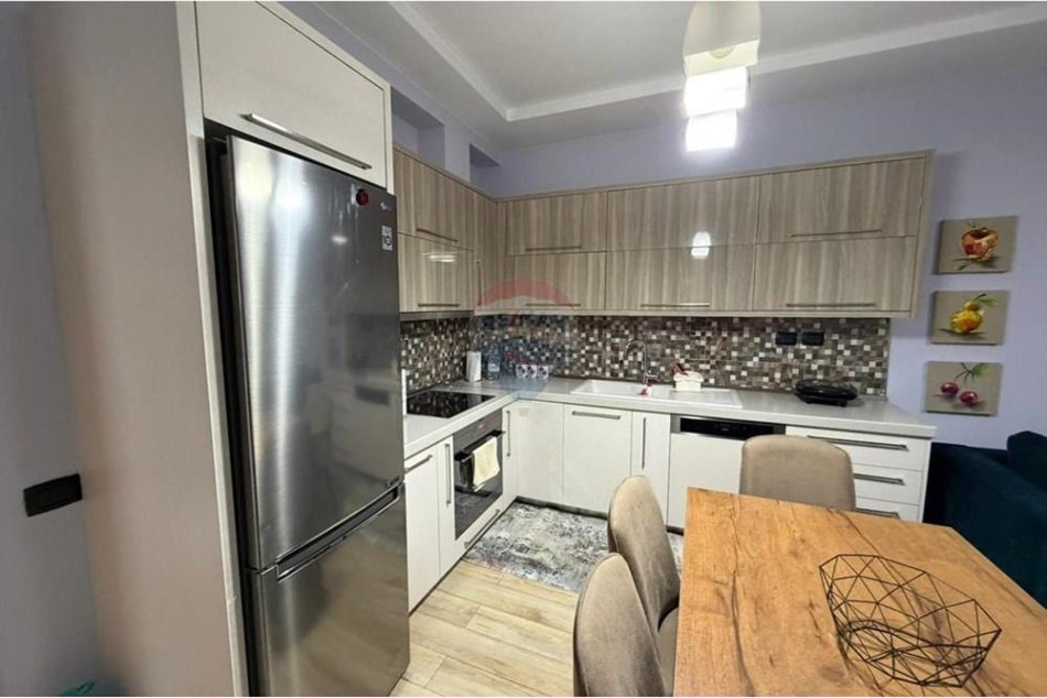 Tirane, jepet me qera apartament 1+1 Kati 1, 70 m² 400 € (Sotir Caci)