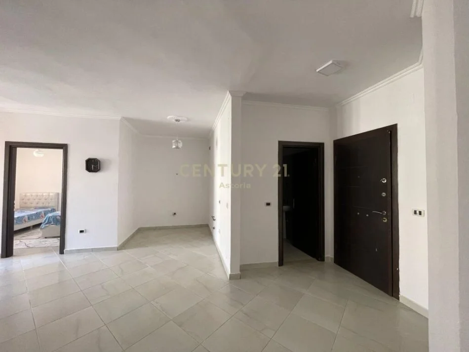 Tirane, shitet apartament 2+1 Kati 5, 125 m² 125.000 € (Kompleksi Fratari, ne Astirt)