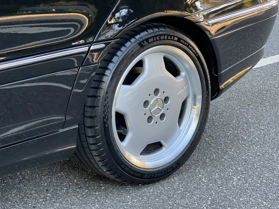 Durres, shes gome dhe disk Disqe&amp;Goma Mercedes AMG MONOBLOCK , 1.400 €