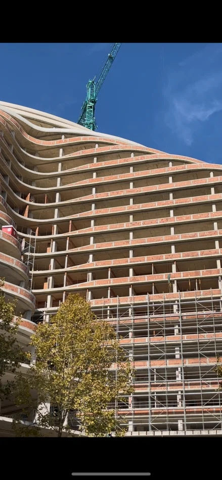 Tirane, shitet garsonier 1+1 , 