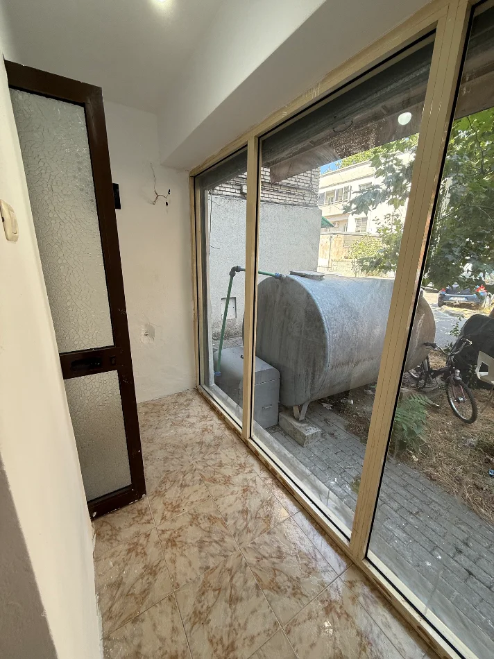 Tirane, shitet garsonier Kati 0, 63 m² 195.000 € (Poliklinika 9)