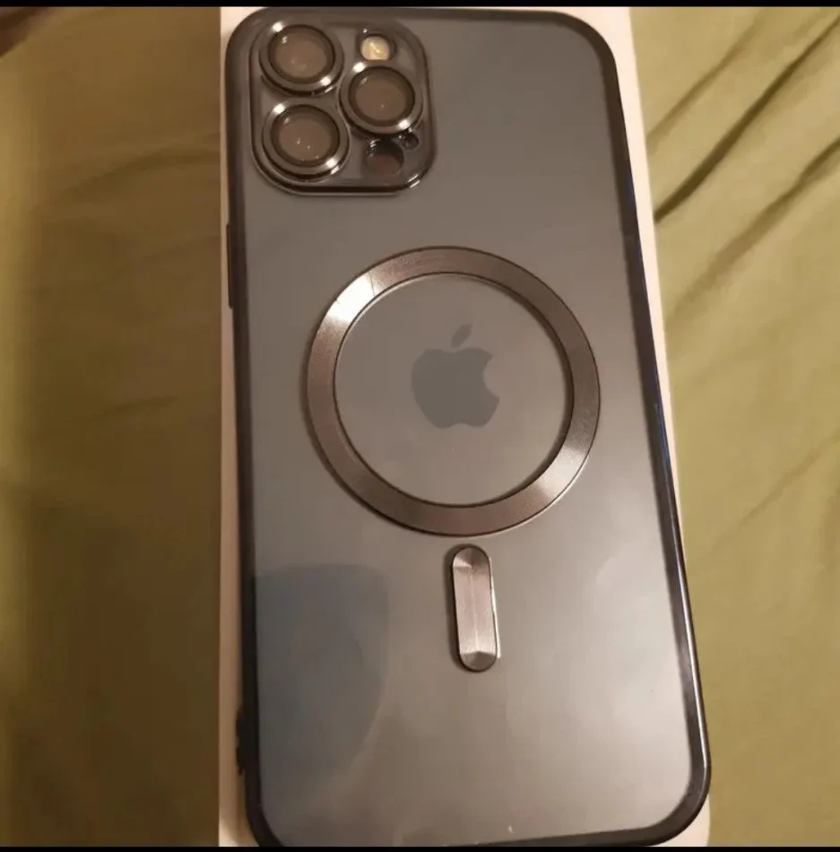 Tirane, shes Kase për iPhone 13 Pro Max – Mbrojtje Maksimale &amp; Dizajn Modern! 9 €