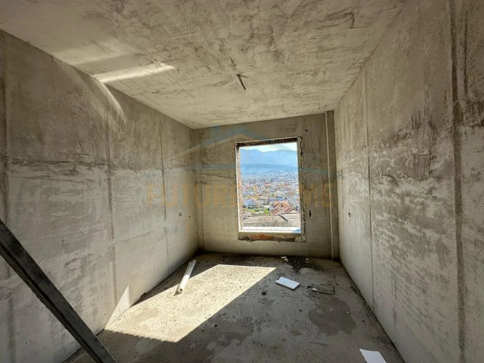 Tirane, shitet apartament 2+1+Ballkon Kati 7, 112 m² 156.000 € (5 Maj)