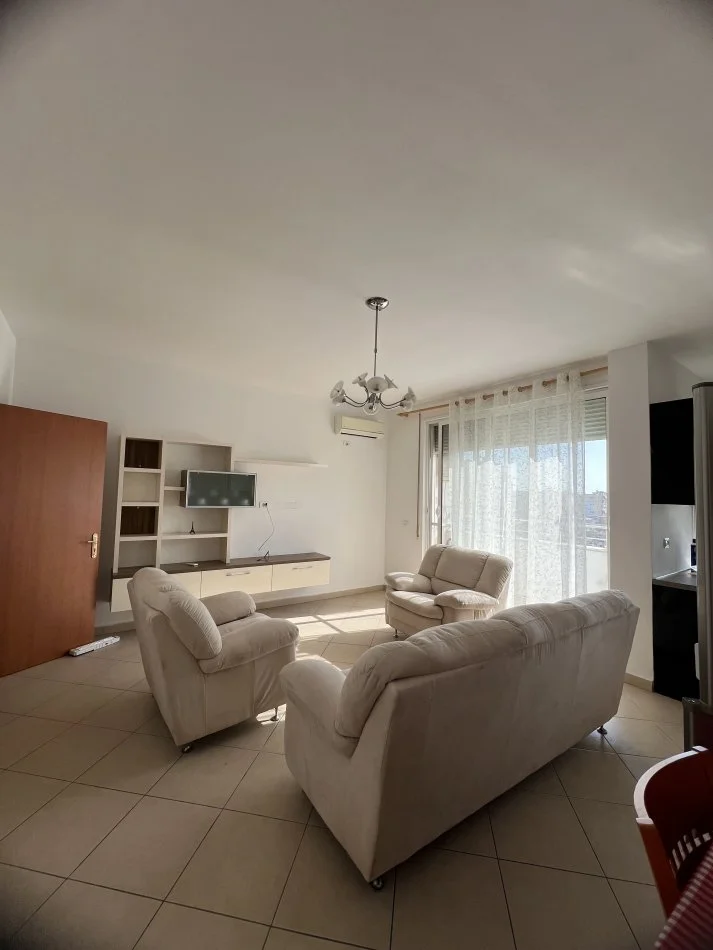 Durres, shitet apartament 2+1+Ballkon Kati 8, 106 m² 130.000 € 