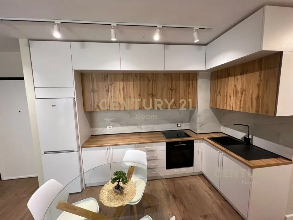 Tirane, jepet me qera apartament 2+1 Kati 6, 80 m² 700 € (tek Rezidenca Future Home)