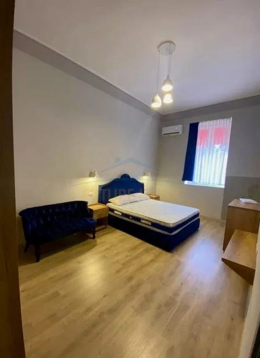 Tirane, jepet me qera apartament 2+1 Kati 2, 65 m² 700 € 