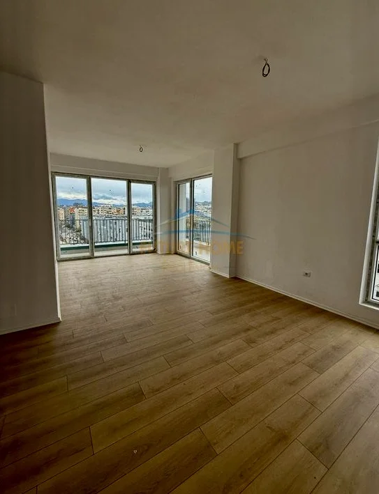 Tirane, shitet apartament 3+1+Ballkon Kati 10, 144 m² 580.000 € 