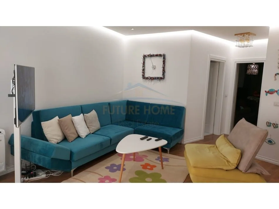 Vlore - Lungomare - Uji i Ftohte, shitet apartament 1+1+Ballkon Kati 2, 62 m² 180.000 € (Vlore)