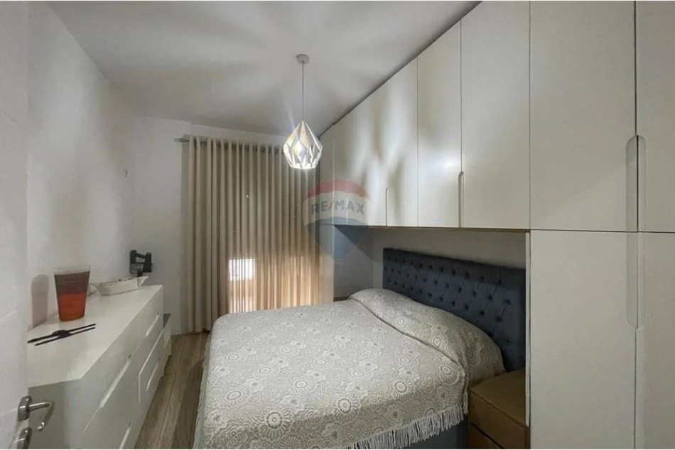 Tirane, shitet apartament 4+1+Ballkon Kati 2, 100 m² 229.000 € (Kodra e Priftit)