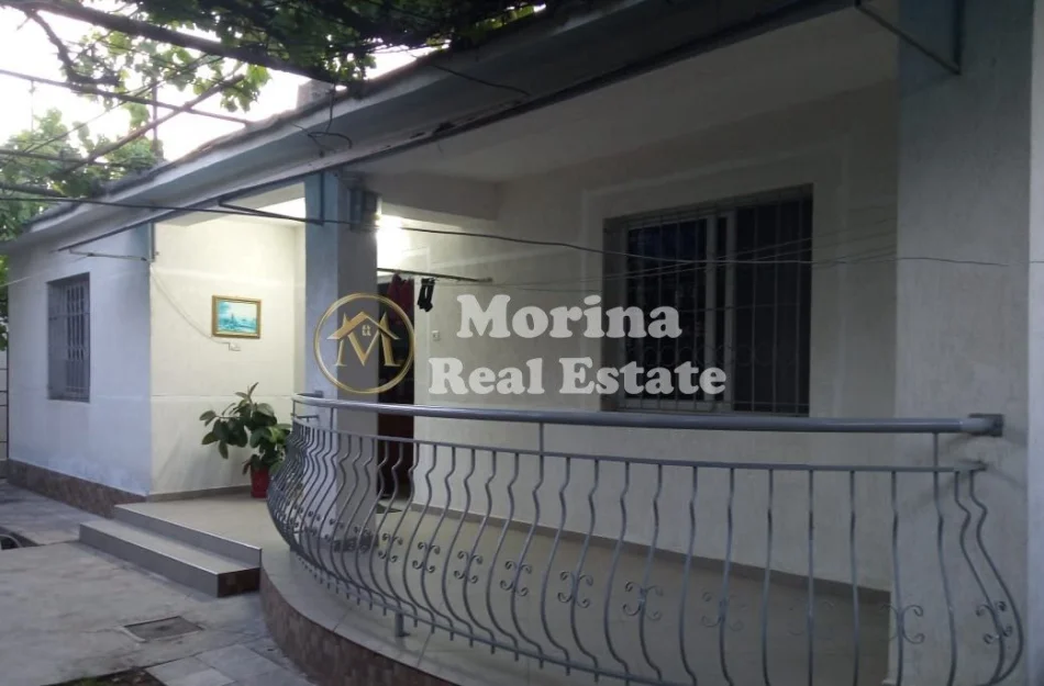 Tirane, jepet me qera ambjent biznesi Kati 1, 120 m² 800 € (Rruga Koli Bano)