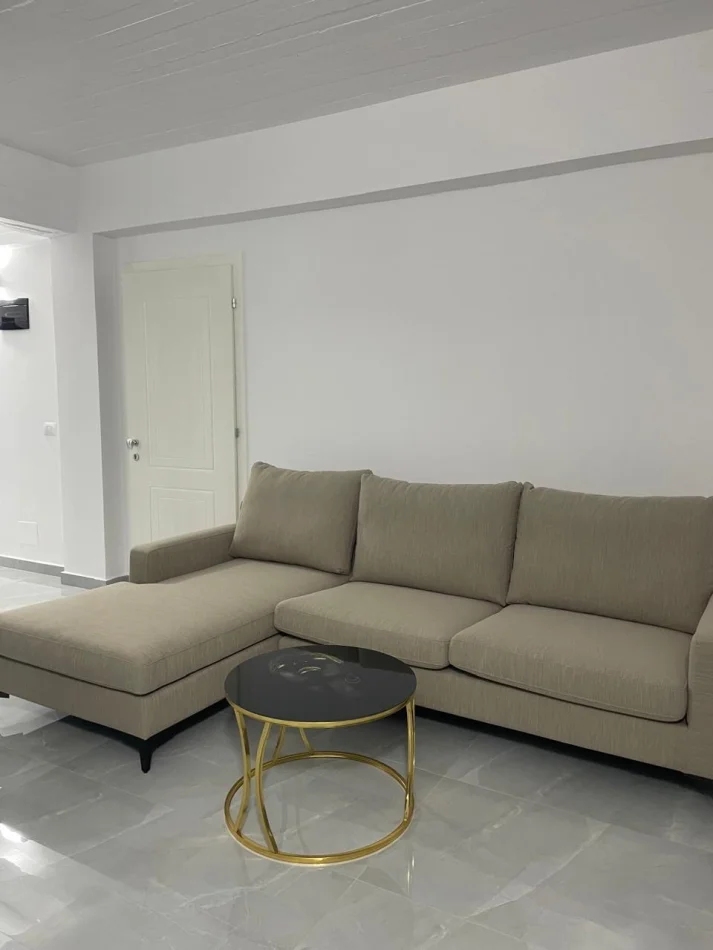 Tirane, jepet me qera apartament 1+1 Kati 1, 65 m² 400 € (Astir)
