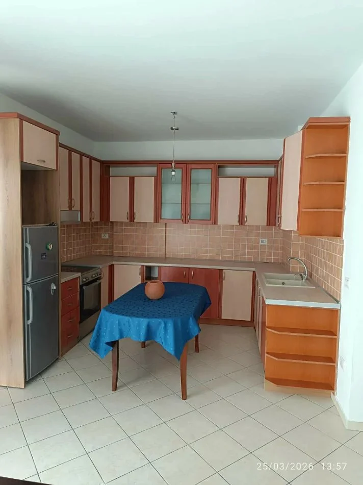 Tirane, jepet me qera apartament 2+1 Kati 7, 86 m² 550 € (Don Bosko)
