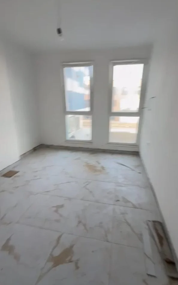 Tirane, jepet me qera apartament 2+1 Kati 1, 90 m² 400 € (Univers City)