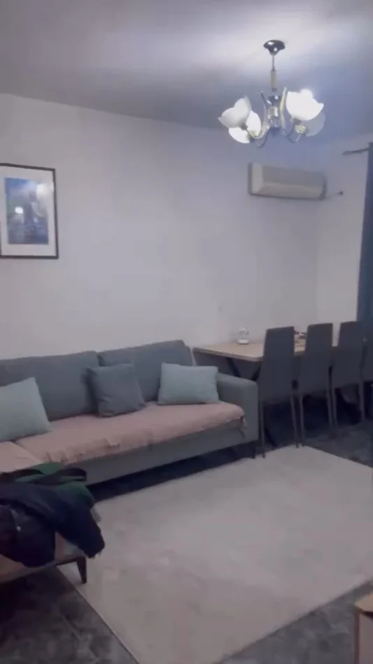 Tirane, jepet me qera apartament 3+1 Kati 4, 92 m² 650 € (Rruga Irfan Tomini)