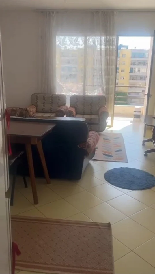 Tirane, jepet me qera apartament 1+1 Kati 5, 85 m² 400 € (Astir)