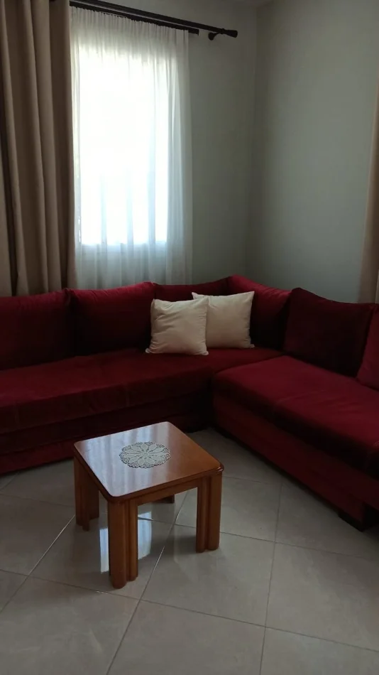 Tirane, jepet me qera apartament 1+1 Kati 1, 66 m² 600 € (Qyteti Studenti)