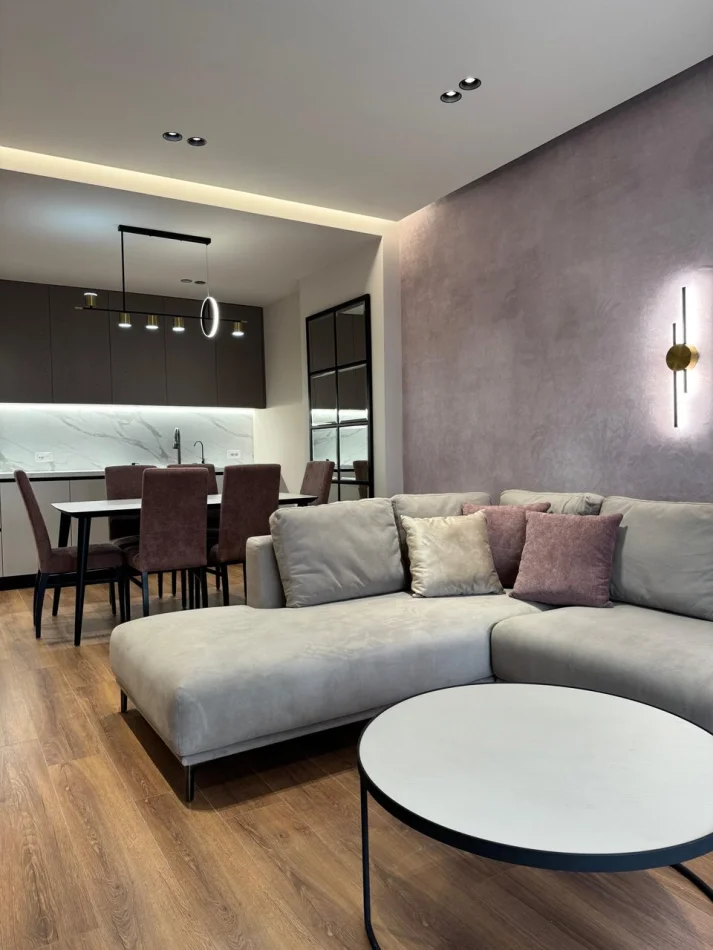 Tirane, jepet me qera apartament 1+1 Kati 3, 68 m² 850 € (Selvia)