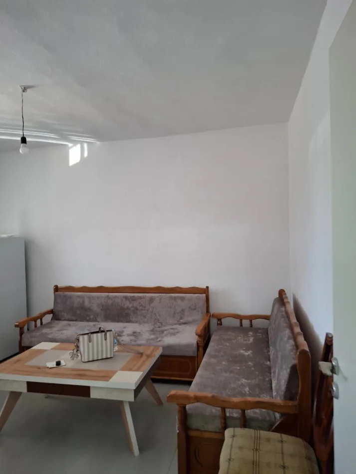 Tirane, jepet me qera apartament 1+1 Kati 0, 70 m² 350 € (Qendra Spitalore Universitare \”Nënë Teresa\”)