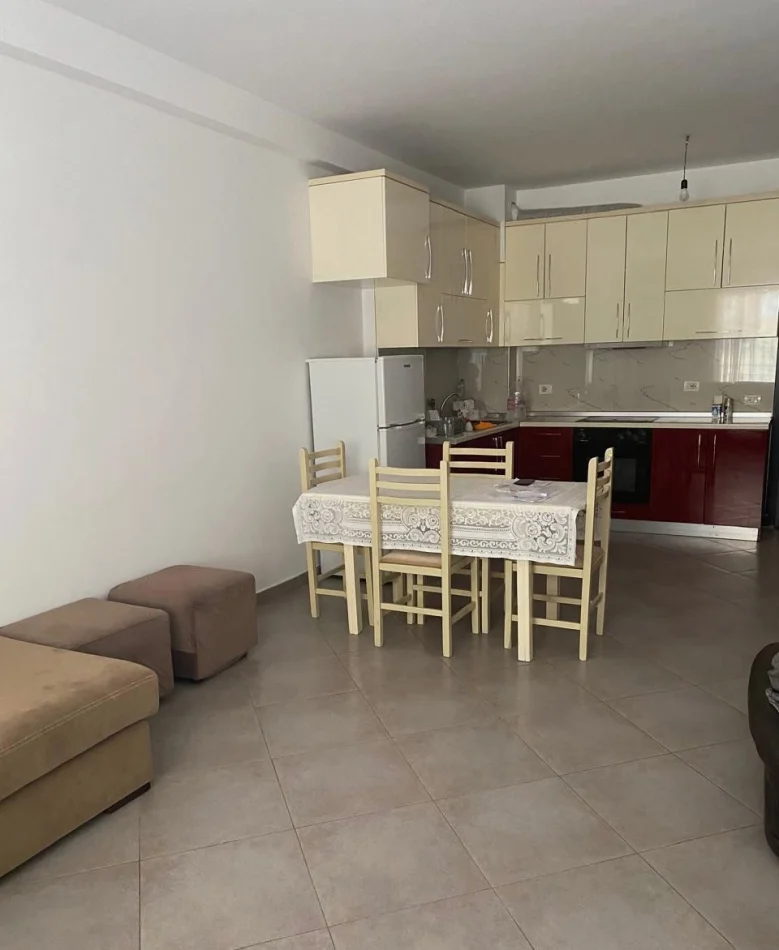 Tirane, jepet me qera apartament 2+1 Kati 4, 85 m² 550 € (Kodra e Diellit)
