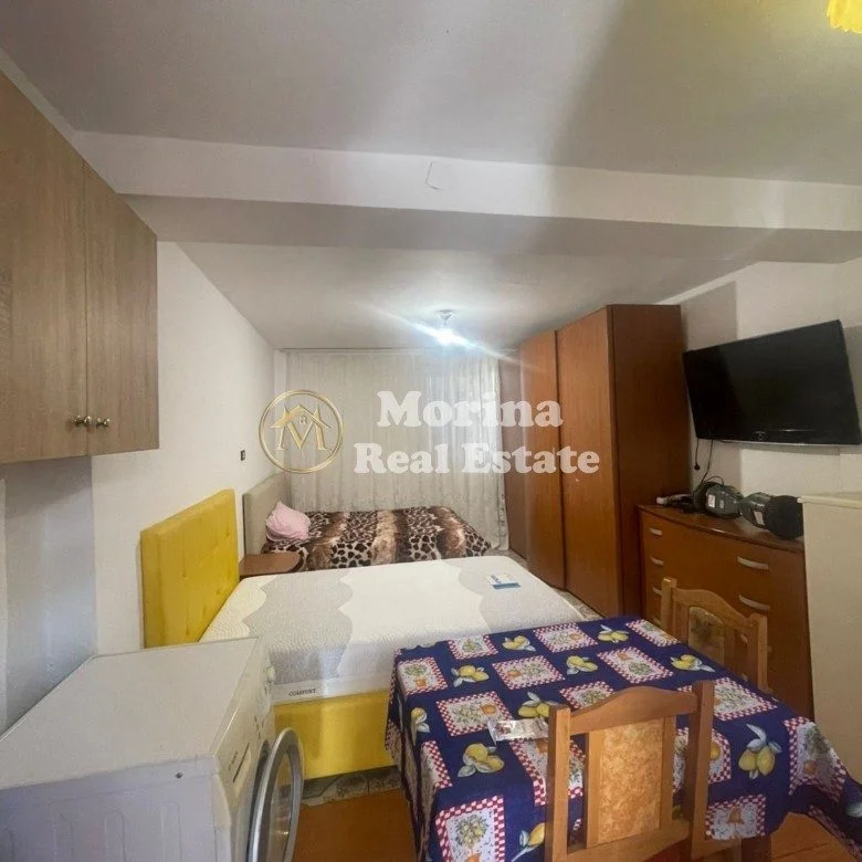 Tirane, jepet me qera apartament 1+1 Kati 2, 38 m² 300 € (Tregu Elektrik)