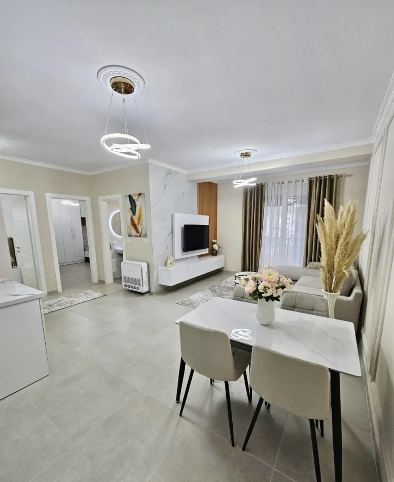 Tirane, jepet me qera apartament 2+1 Kati 5, 100 m² 600 € (Astir)