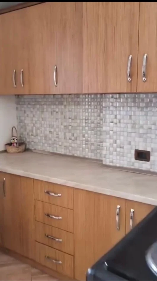 Tirane, jepet me qera apartament 1+1 Kati 6, 60 m² 400 € (Rruga Reshit Petrela)