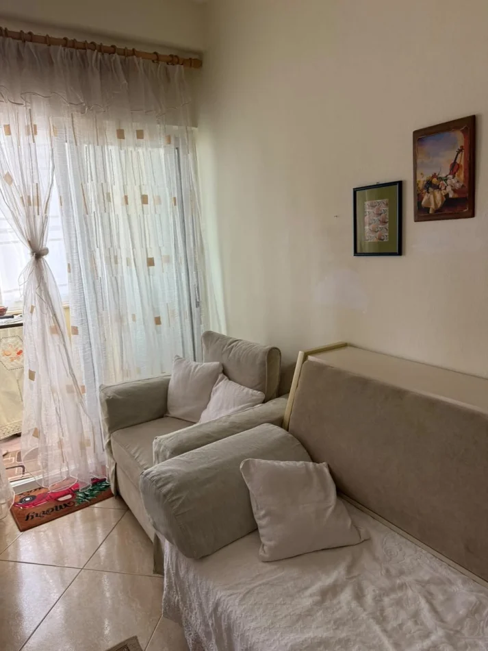 Tirane, jepet me qera apartament 1+1 Kati 6, 60 m² 400 € (Oxhaku)