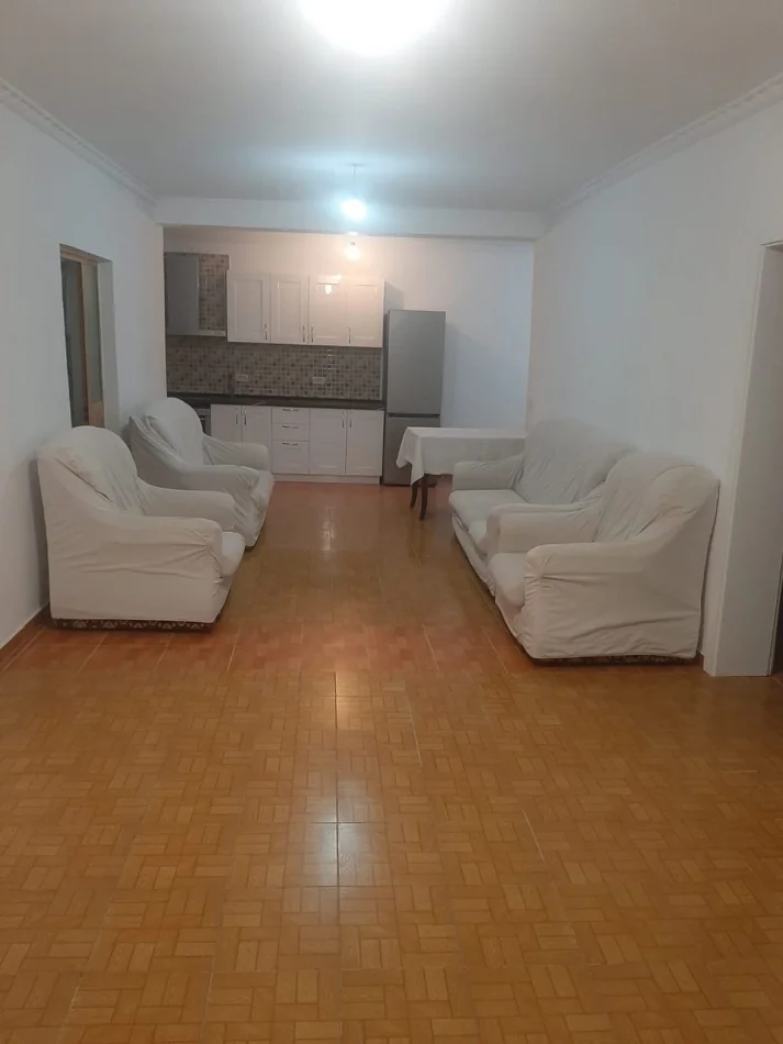 Tirane, jepet me qera apartament 2+1 Kati 1, 116 m² 500 € (Porcelani)