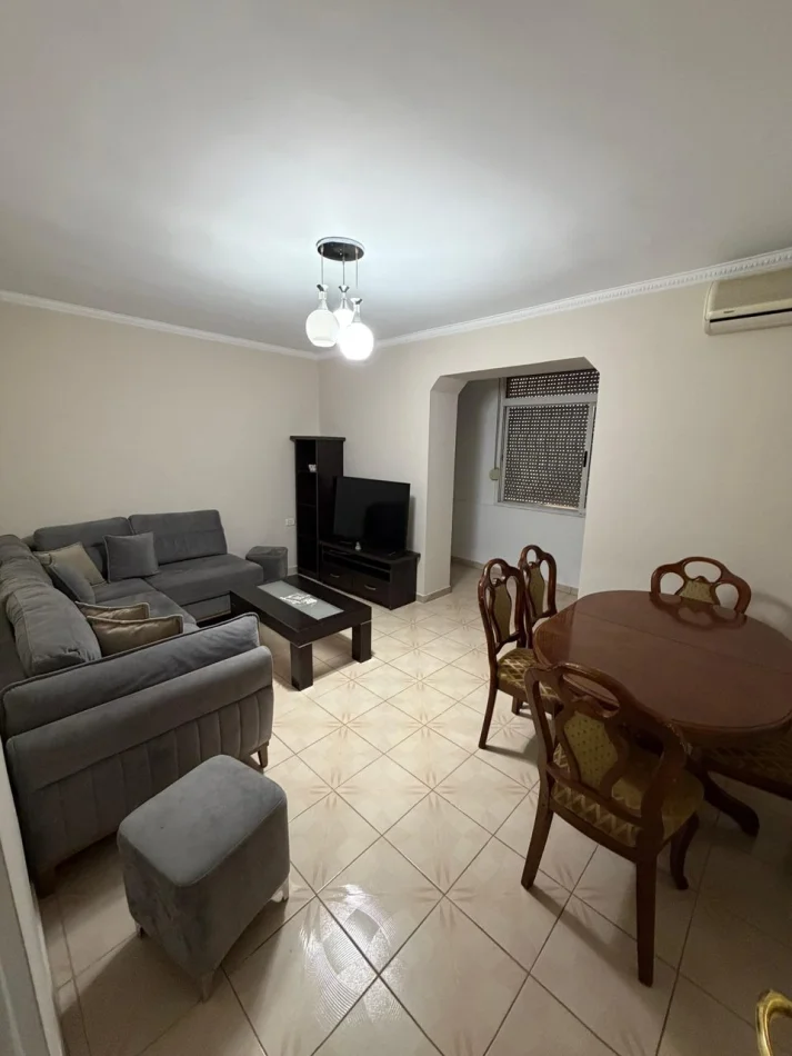 Tirane, jepet me qera apartament 2+1 Kati 2, 76 m² 500 € (Varri i Bamit)