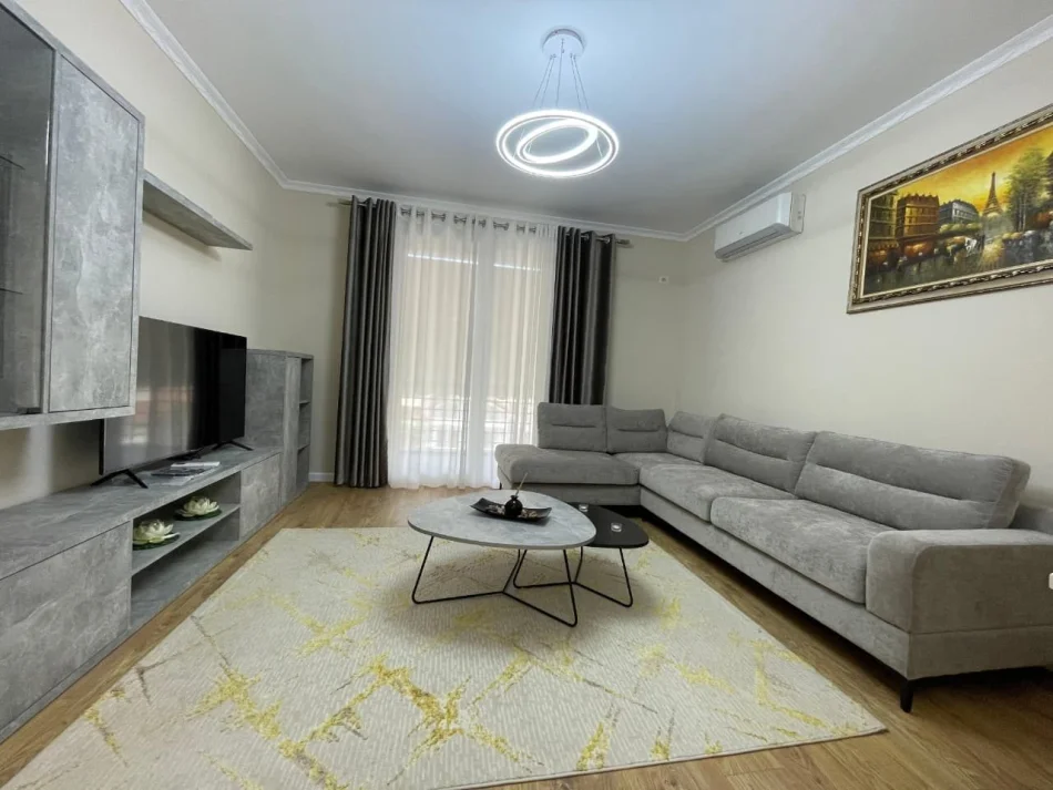 Tirane, jepet me qera apartament 2+1 Kati 2, 110 m² 800 € (Rruga e Elbasanit)