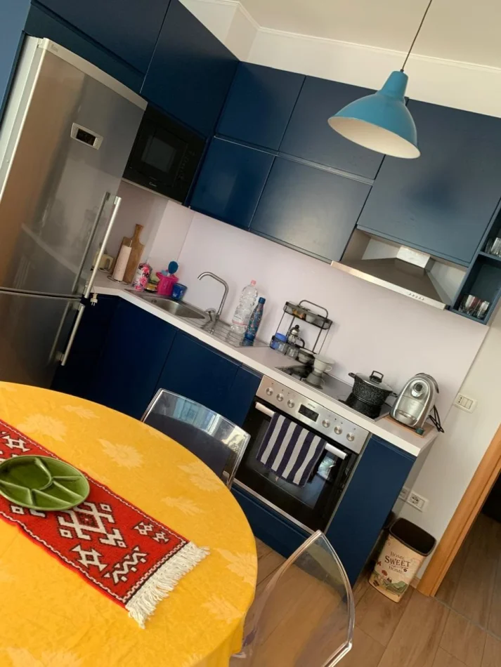 Kavaje, jepet me qera apartament 1+1 Kati 2, 69 m² 450 € (Shkembi i Kavajes)