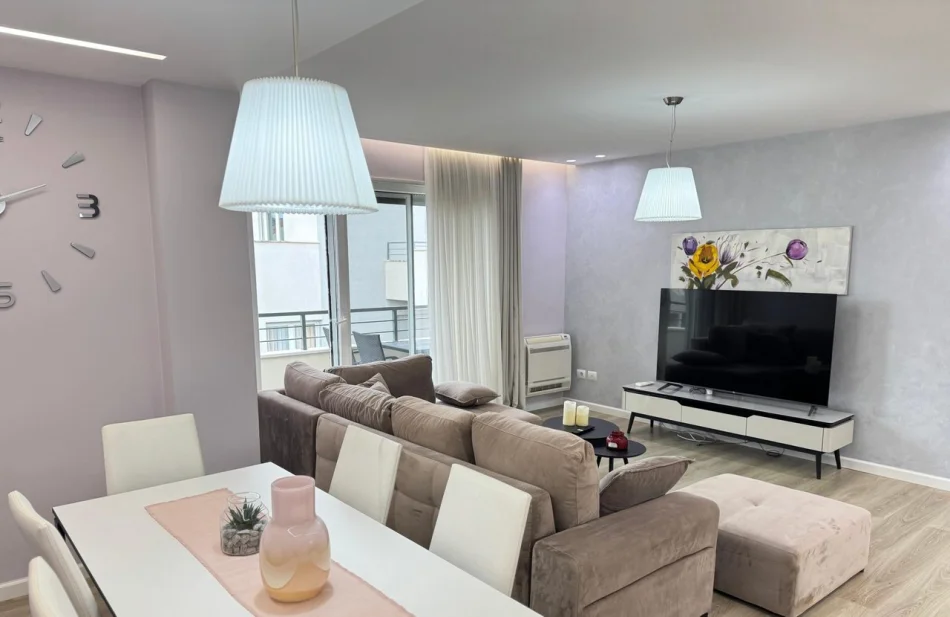Tirane, jepet me qera apartament 3+1 Kati 2, 129 m² 1.300 € (TEG – Tirana East Gate)