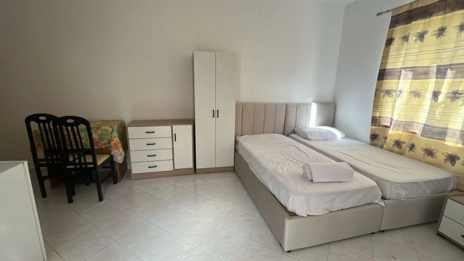 Tirane, jepet me qera apartament garsoniere Kati 2, 30 m² 340 € (Vilat Amerikane)