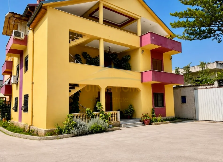Tirane, shitet Vile Vile 3 Katshe Kati 0, 363 m² 400.000 € 