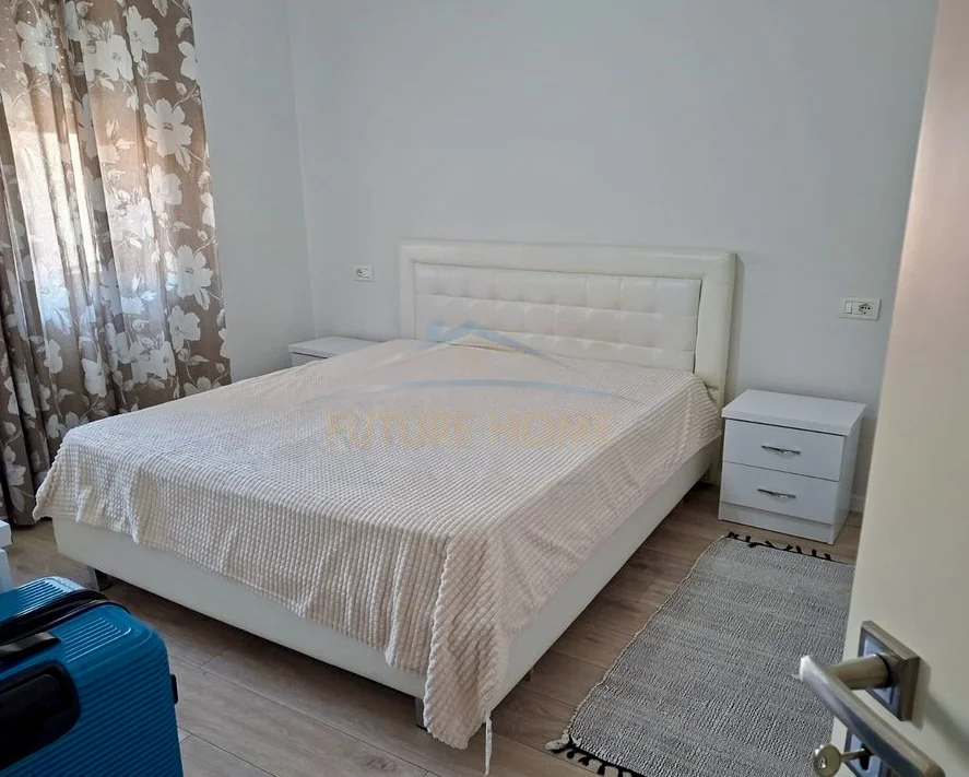 Tirane, jepet me qera apartament 2+1 Kati 5, 76 m² 650 € 
