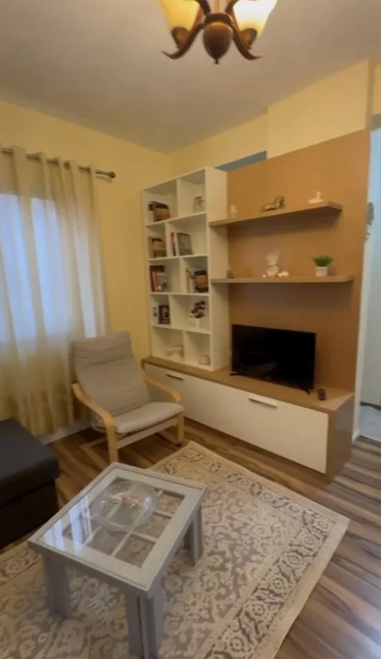 Tirane, shitet Kati 3, 48 m² 92.000 € (Prane Kompleksit Magnet)