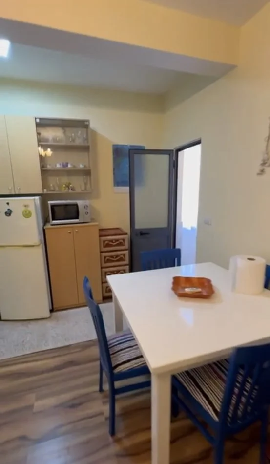 Tirane, shitet Kati 3, 48 m² 92.000 € (Prane Kompleksit Magnet)