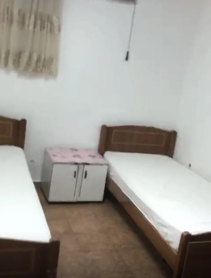 Tirane, jepet me qera apartament 1+1 , 65 m² 270 € (Rruga Dritan Hoxha)