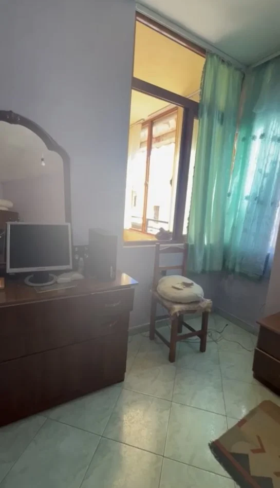 Tirane, jepet me qera apartament 2+1 Kati 7, 80 m² 350 € (Misto Mame)