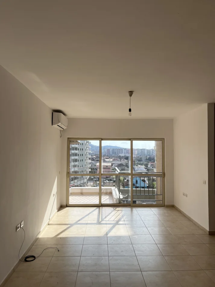 Tirane, jepet me qera apartament 2+1+Aneks+Ballkon Kati 6, 96 m² 451 € (Ish fush aviacionit)