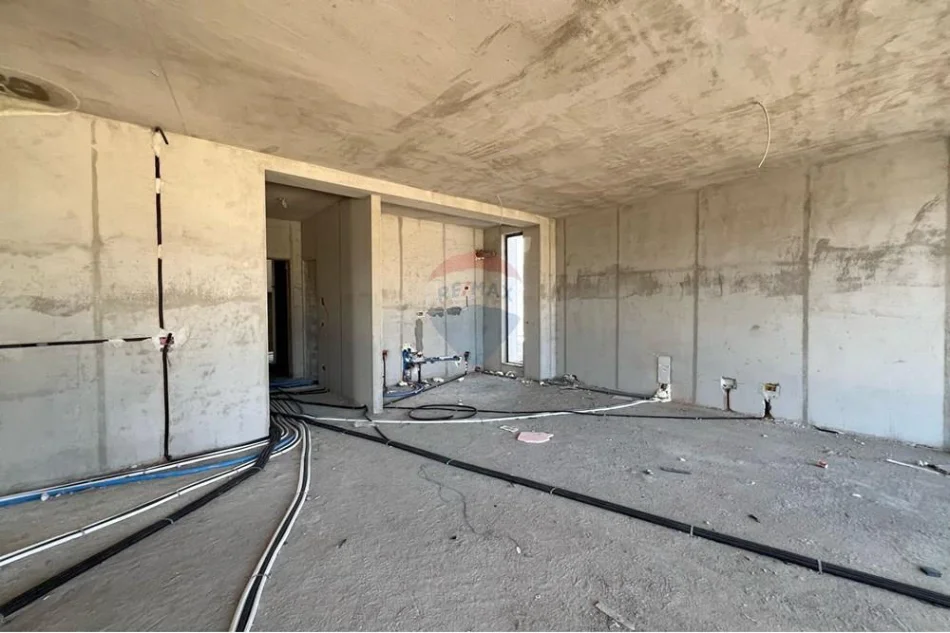 Tirane, shitet 2+1 , 146 m² 323.000 € (Teg)