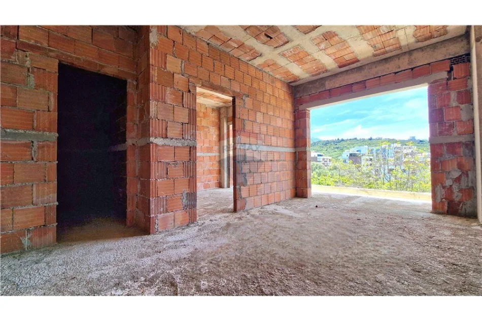 Vlore, shitet 1+1 , 70 m² (Rradhime)