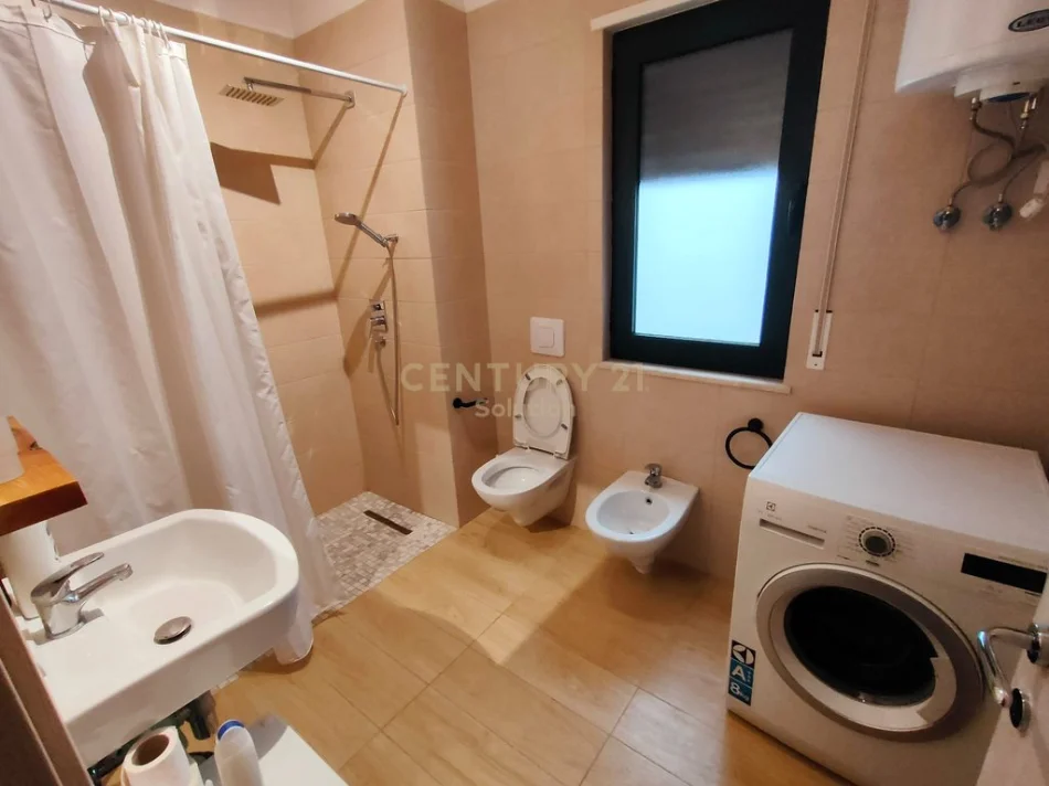 Tirane, shes apartament 2+1+Aneks+Ballkon Kati 3, 107 m² 230.000 € (Green City)