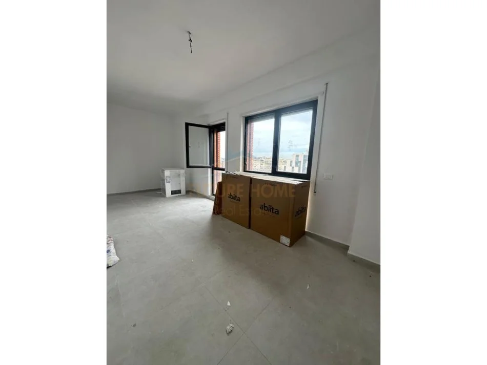 Tirane, shitet apartament 2+1+Ballkon Kati 7, 140 m² 420,000 € (Myslym Shyr)
