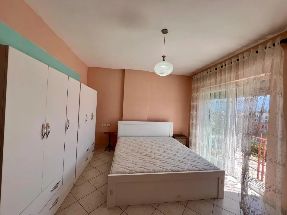 Tirane, jepet me qera apartament 2+1 Kati 8, 90 m² 600 € (Rruga Dritan Hoxha , Laprake)