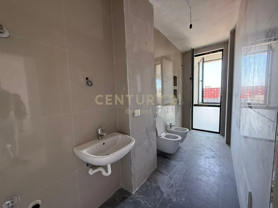 Tirane, shes apartament 1+1 Kati 7, 62 m² 1.250.000 € 