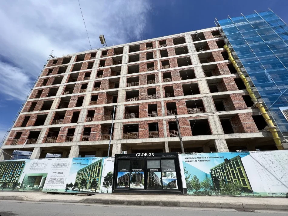 Tirane, shitet 2+1+Ballkon, , 104 m2 (Jordan misja bulevardi i ri)