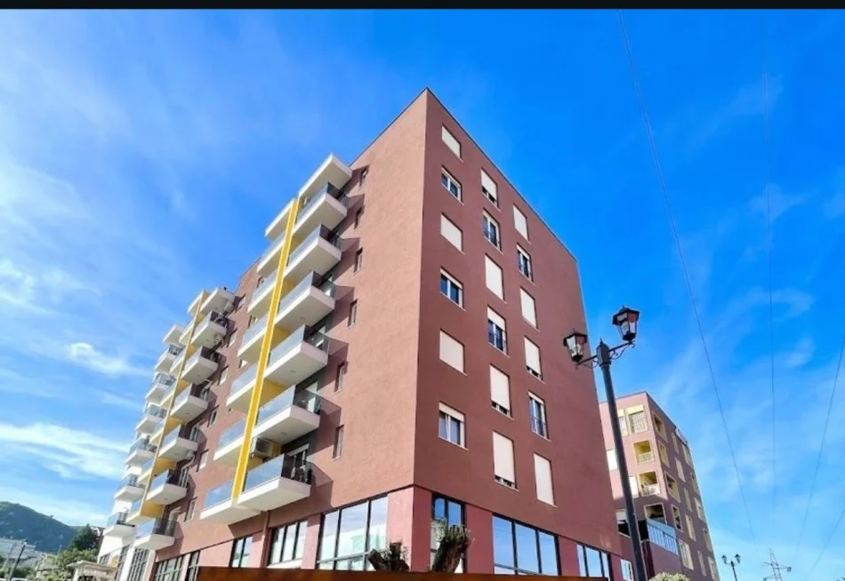 Tirane, shitet apartament 2+1 Kati 3, 118 m² 210.000 €