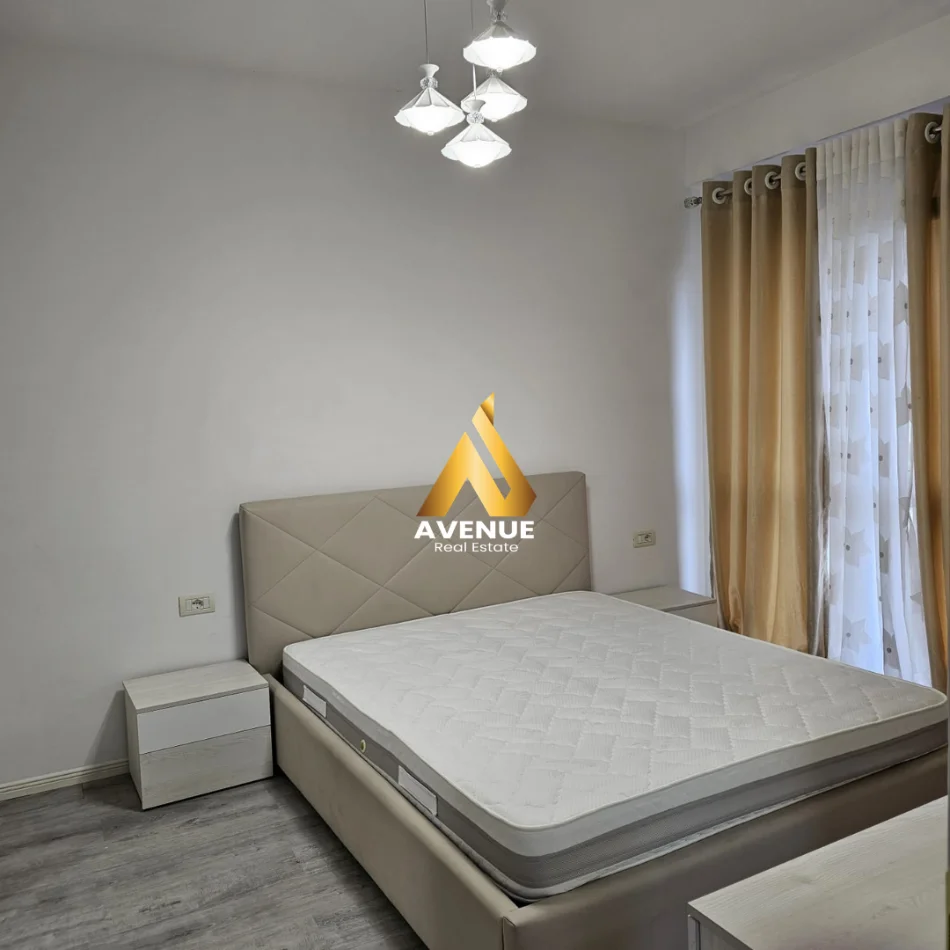 Tirane, jepet me qera apartament 2+1 Kati 3, 70 m² 700 € (Rruga 5 Maji)